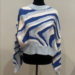 Debut Blue and White Patterned Sweater
